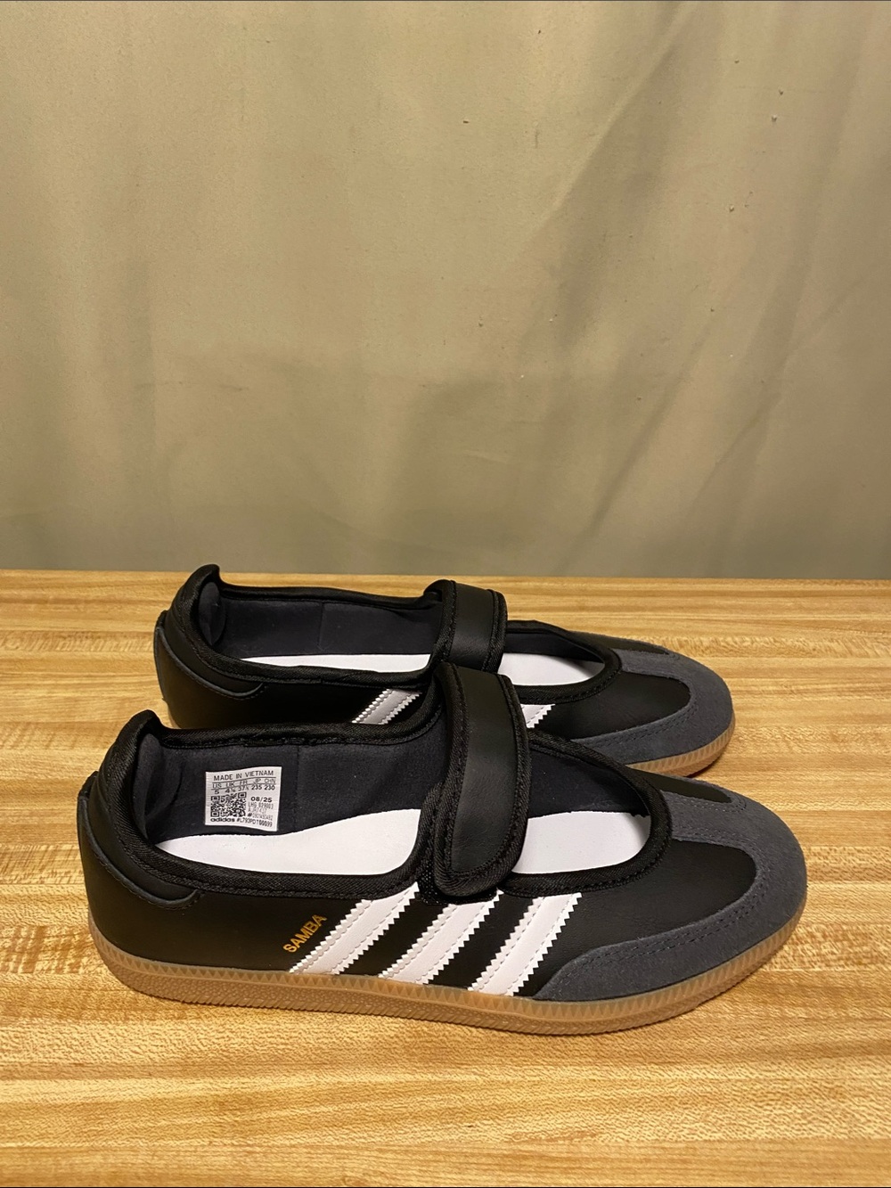 Adidas Samba Jane J Black White & Gum  Sneakers (JR7437) GS Youth Shoes size 5